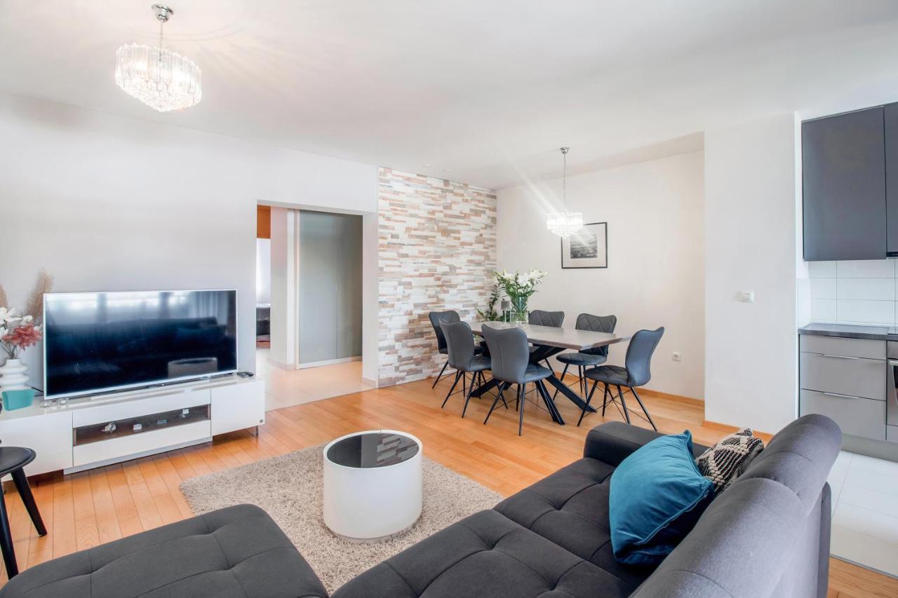 Apartment Montesa Zadar With Free Parking And Balcony Esterno foto