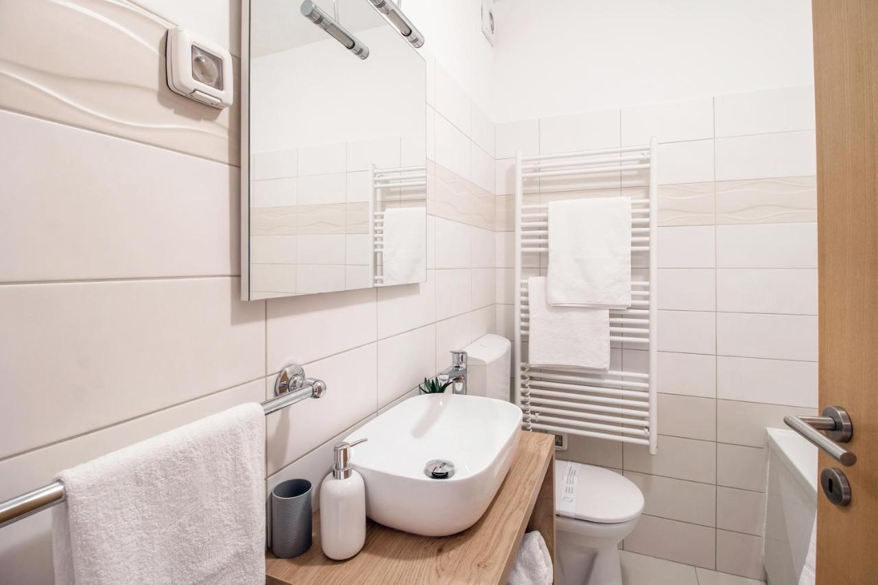 Apartment Montesa Zadar With Free Parking And Balcony Esterno foto