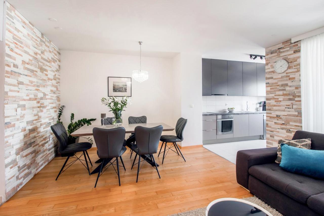 Apartment Montesa Zadar With Free Parking And Balcony Esterno foto